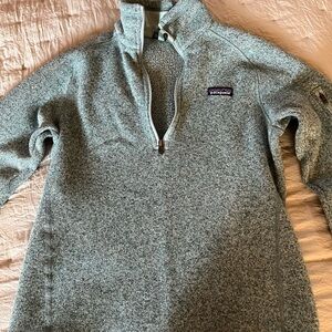 Patagonia light green 1/4 zip up sweater
